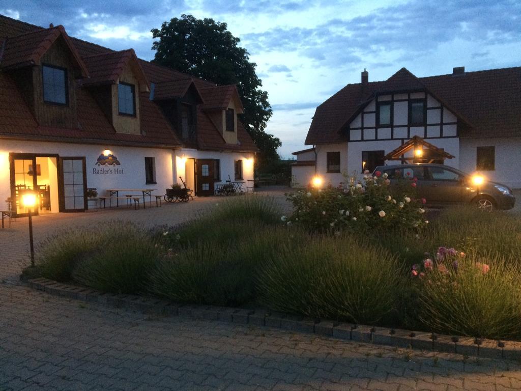 Radler'S Hof Hotel Letschin Buitenkant foto